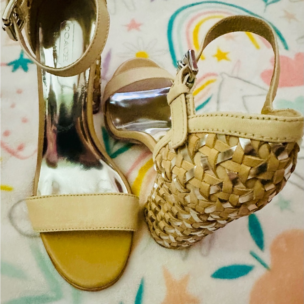 Coach Beige Woven‎ Block Heel Sandals - Picture 4 of 6